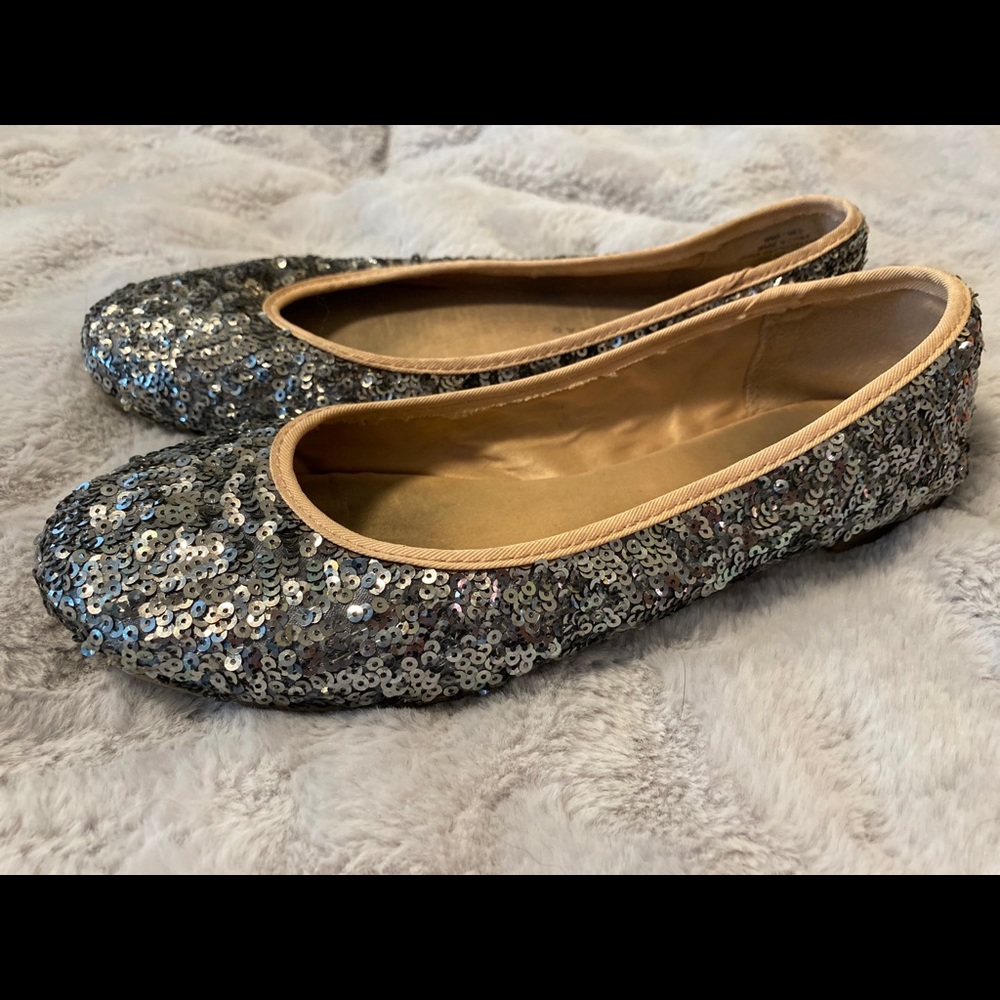 Lauren Conrad LC sequin flats, size 7